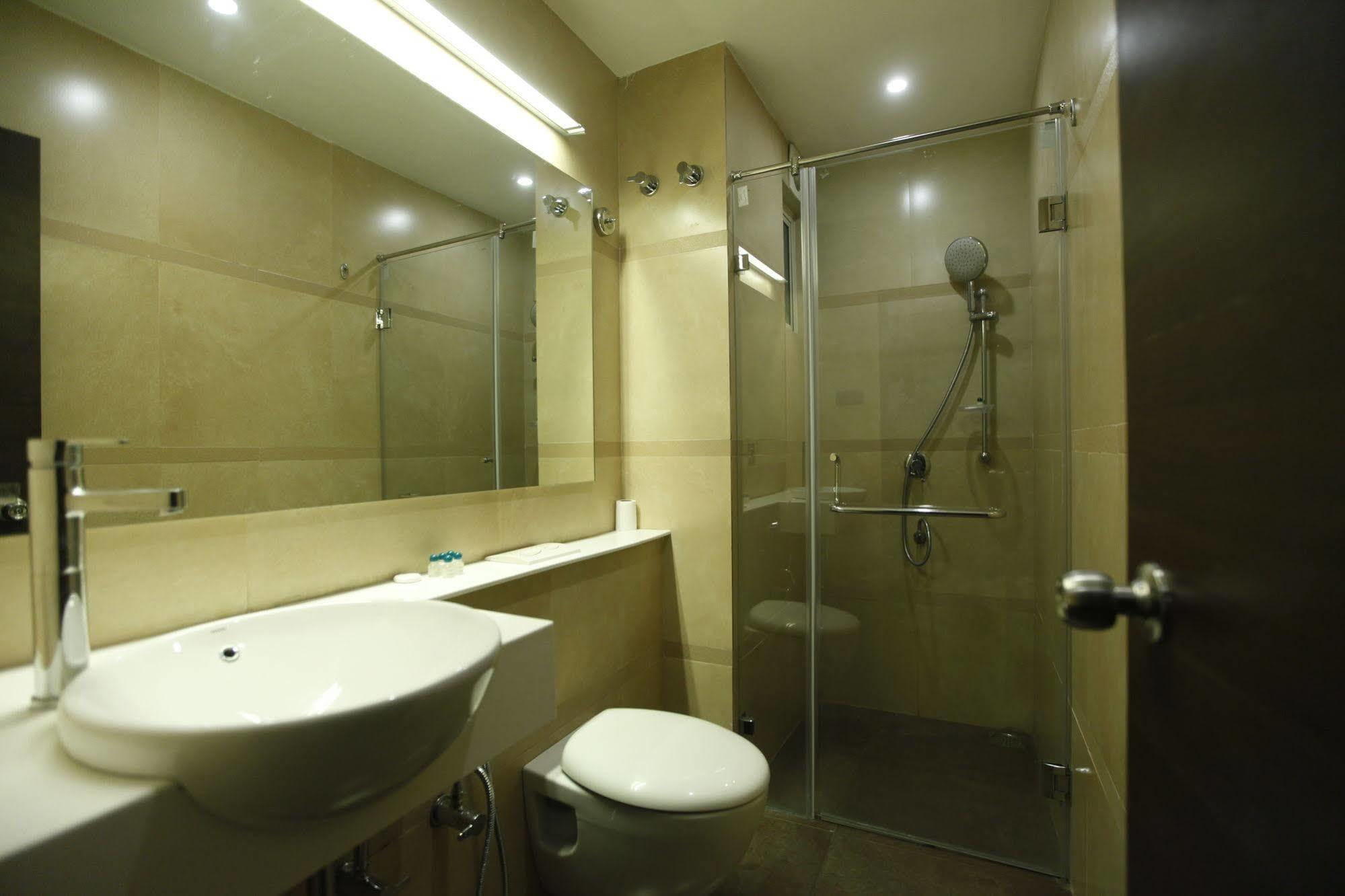 Brownstar Boutique Hotel Čennai Exteriér fotografie